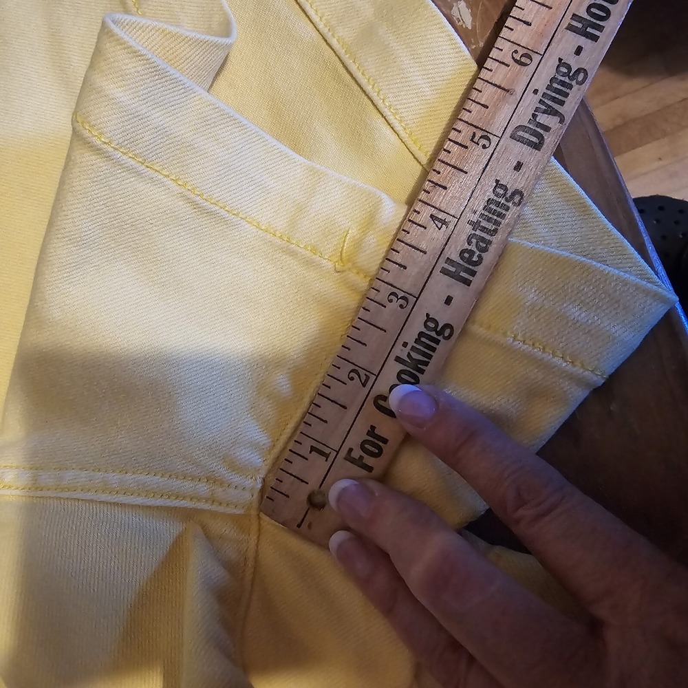 Lane Bryant NWT Women Signature Fit Plus Yellow Denim Shorts Sz34-36 recycle $70 - Picture 14 of 14